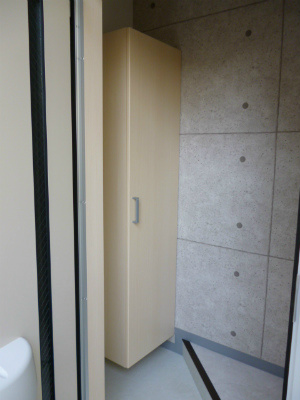 マックス　ベルジェ 玄関