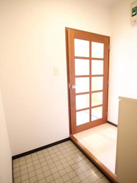 旭町武井ビル 玄関