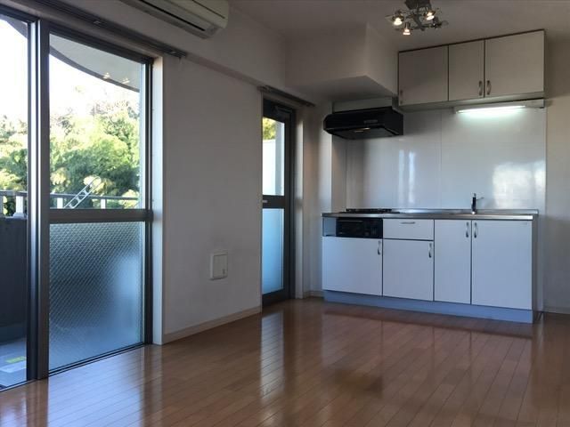 レガート横浜 リビング