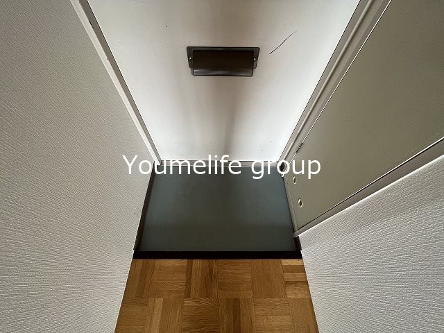 アベニール伊勢原 玄関