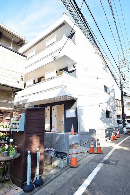 リブリ・パルク朝日町 102号室 外観