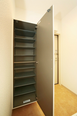 il　compagnoⅢ（イルコンパーニョ3） 玄関