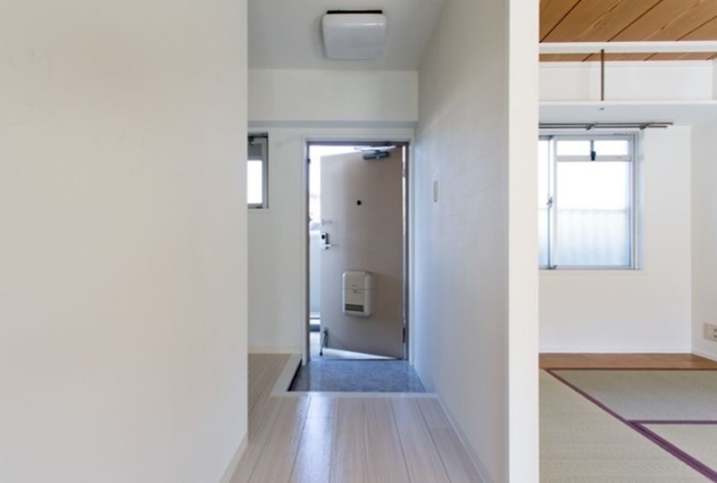 ビレッジハウス二宮2号棟 玄関