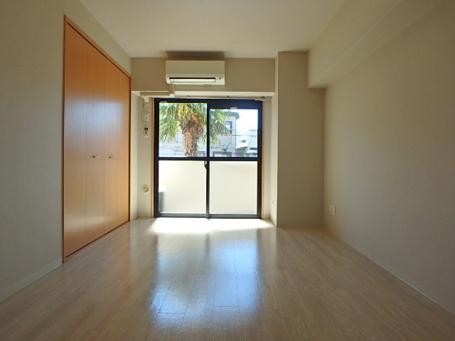 ルナスクエア リビング