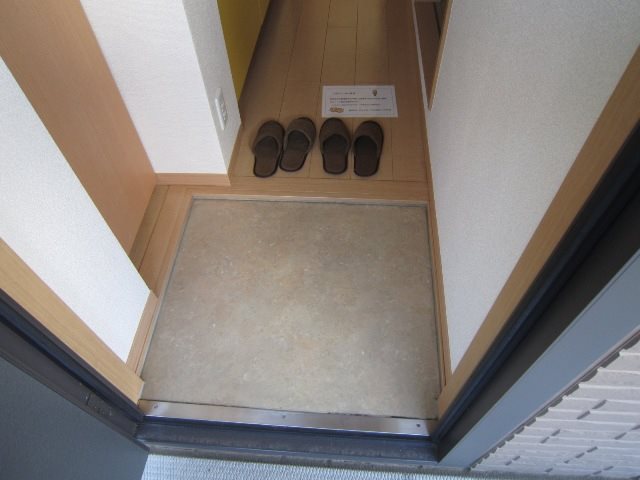 サンライズ岩本  玄関