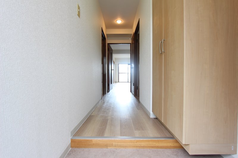 プロミネント  玄関