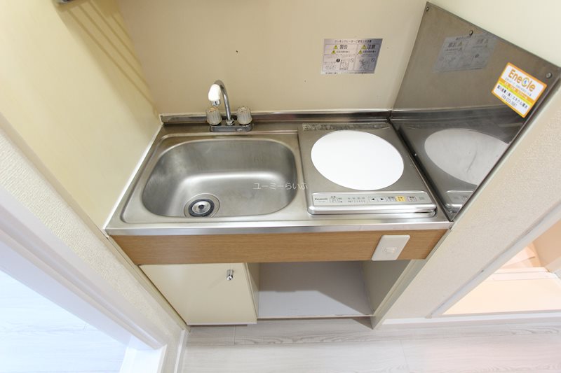 アクセス札場町 キッチン