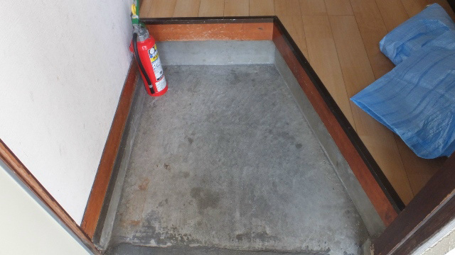 コンフォート真田 玄関