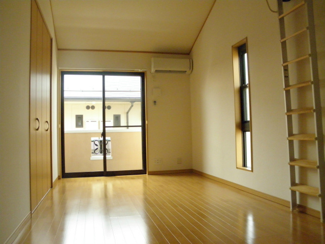 エクレール辻堂Ⅱ  リビング