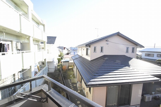 ミレニアム・ヒルズ その他4