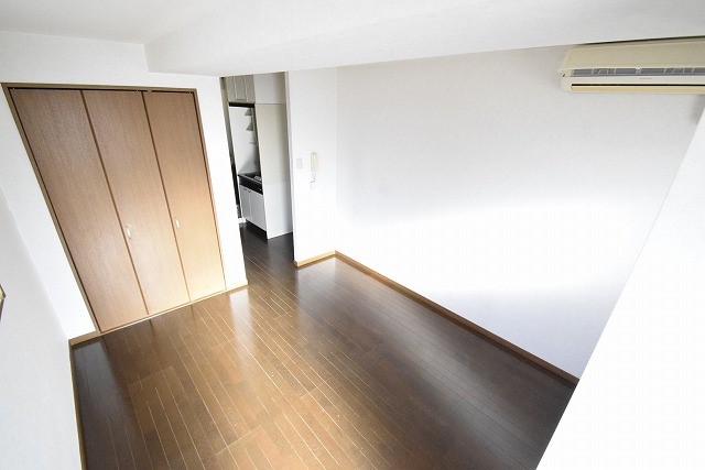 ミレニアム・ヒルズ リビング