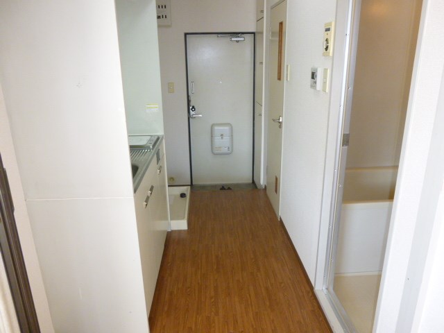 伊勢原コーポフロンティア 玄関