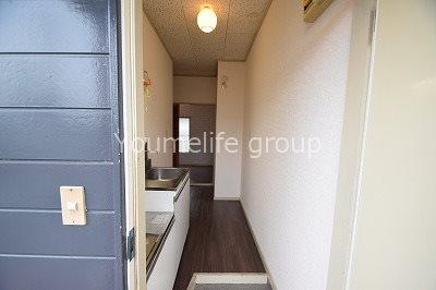 クロノス秦野 玄関