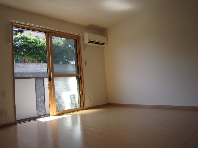 サンライズ岩本  リビング