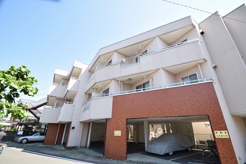サンハイツ妻田 302号室 外観