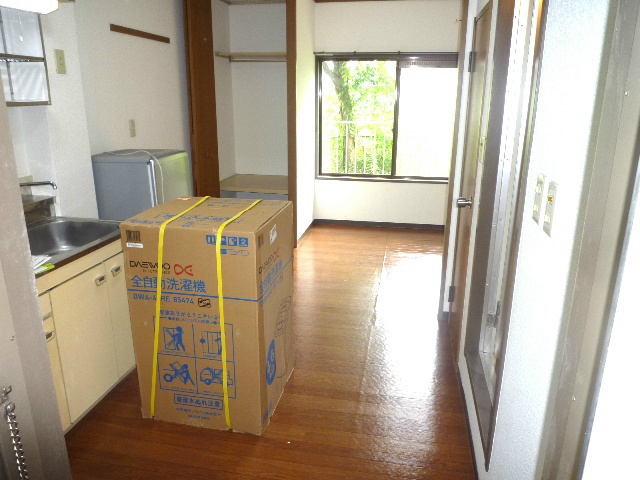 今井ハイツＤ棟 玄関