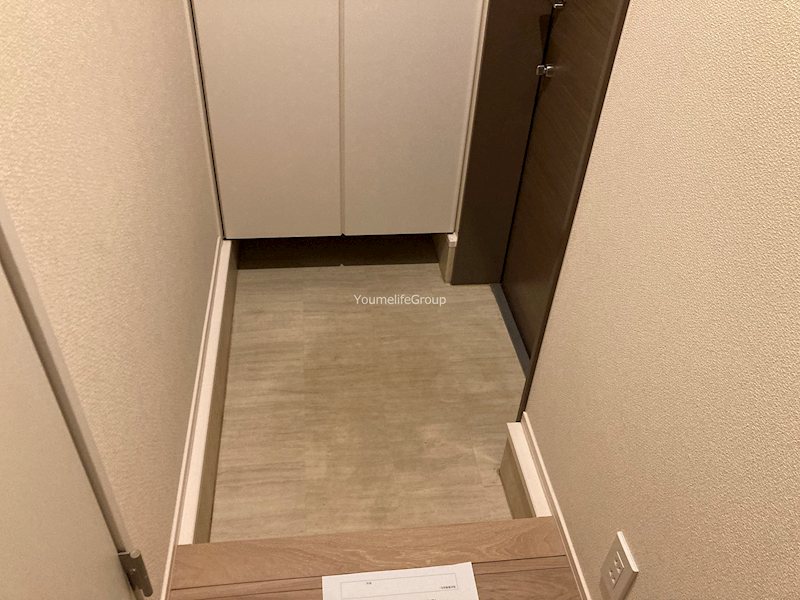 ルーシア 玄関