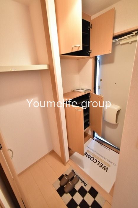 フォンティーヌA 玄関