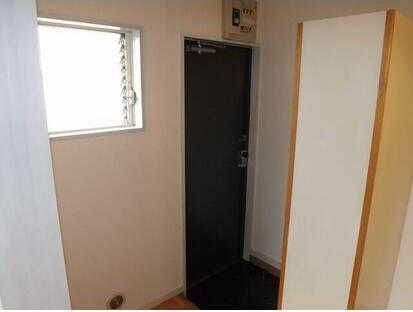 高座渋谷第14レジデンス 玄関