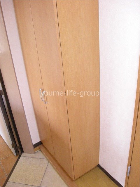 ヴィレッジ高浜台 玄関