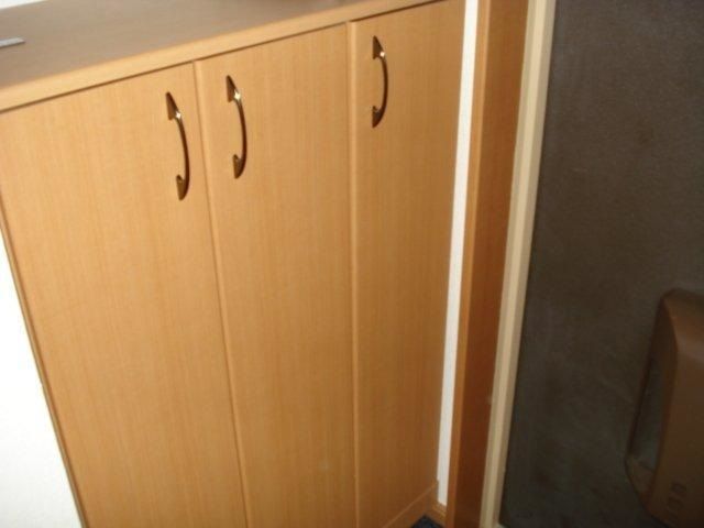 プレサスＳ 玄関