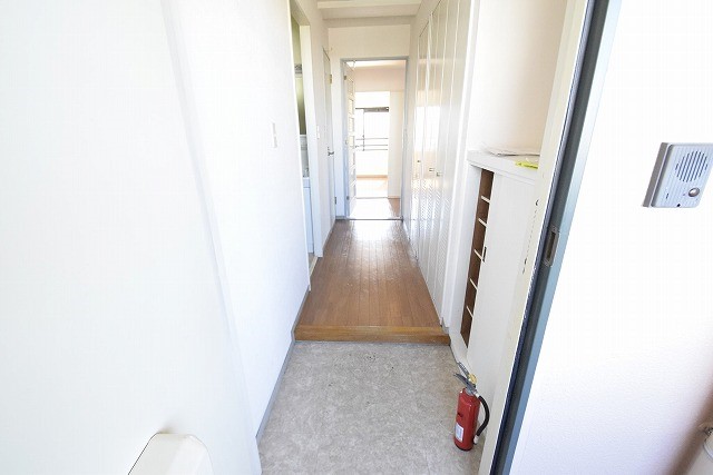 シャンテ伊勢原  玄関