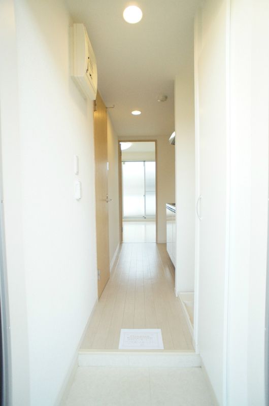 リブリ・bonheur（ボヌール） 玄関