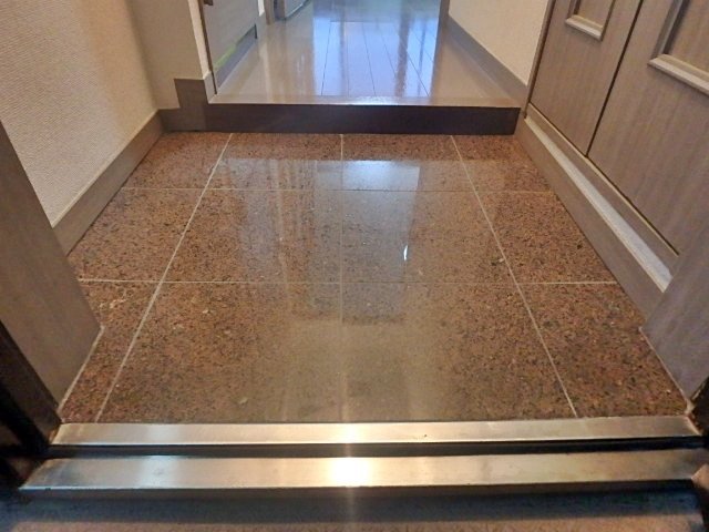 ライオンズマンション平塚宝町 玄関