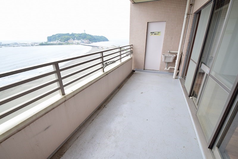 ヴィルヌーブ片瀬江ノ島 ベランダ