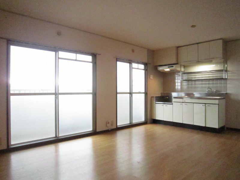 リヴェール鶴嶺 リビング