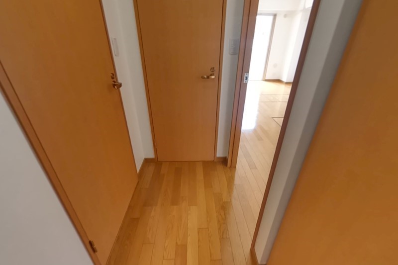 ルネス東海岸 玄関