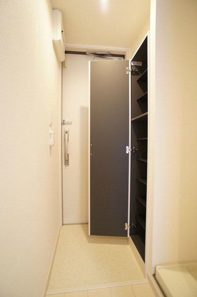 リブリ・藤沢ザ・テラス 玄関