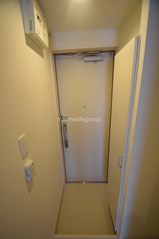 リブリ・厚木旭町Ⅱ 玄関