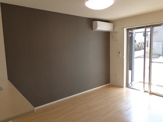 メゾン　ラ　ティーダ リビング