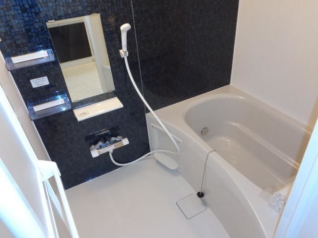 メゾン　ラ　ティーダ 風呂画像