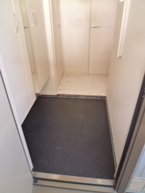 ファインステージ 玄関