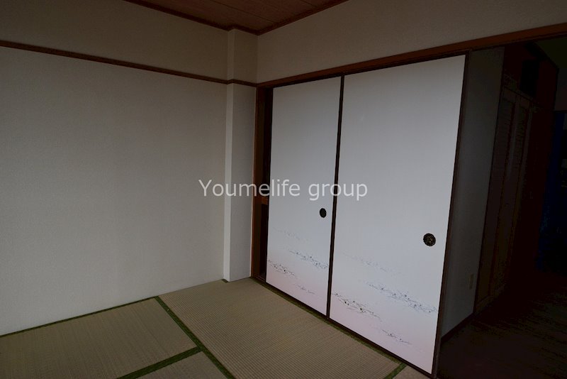 高田ビル ベッドルーム