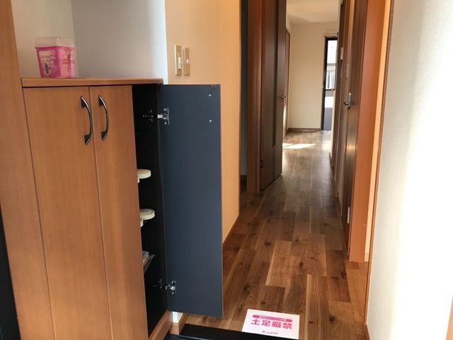 プラザ・シフォレⅡ 玄関