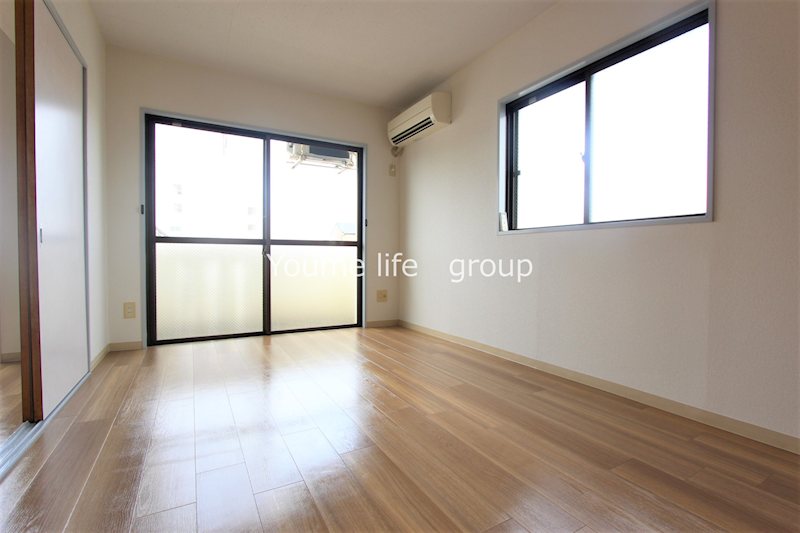 フリージア リビング