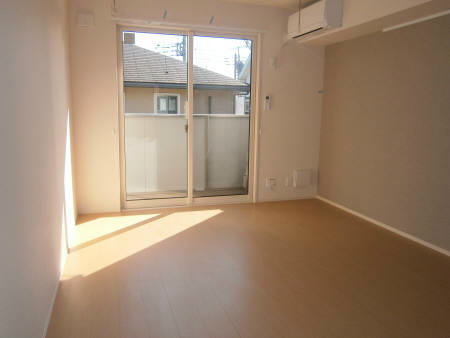 LUANA湘南 リビング