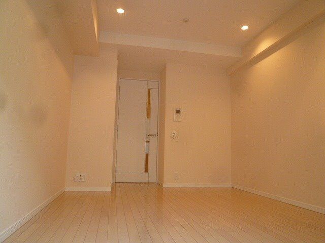 レジディア本厚木 リビング