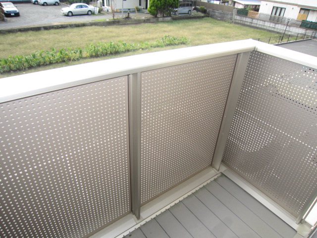 メゾン　ド　コンフォール ベランダ