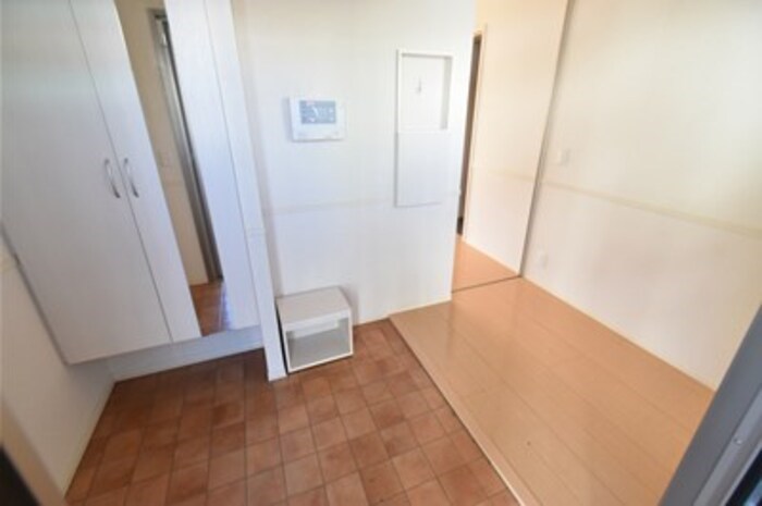 ザ・パーシモン　B 玄関