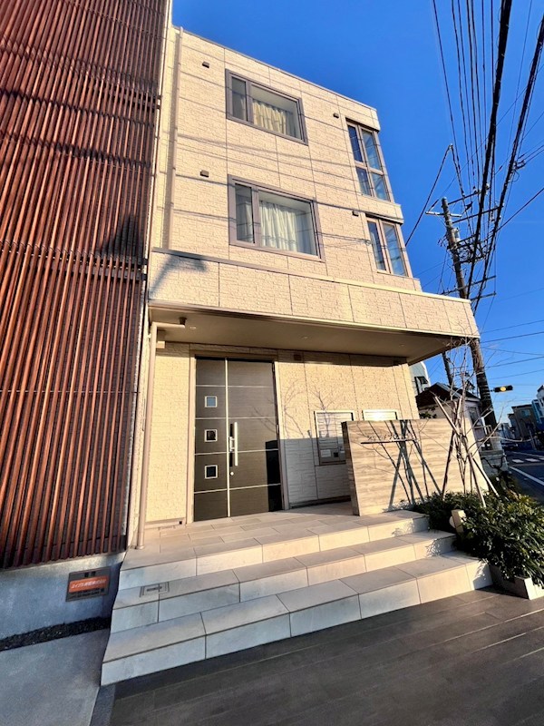 シャーメゾン辻堂 302号室 外観