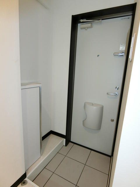 ベイルーム長後 玄関