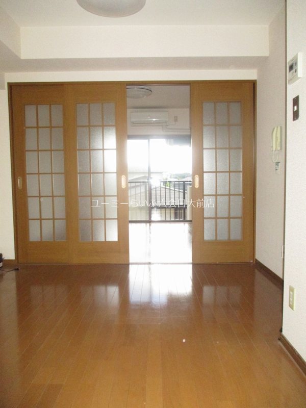 グランレスパス リビング