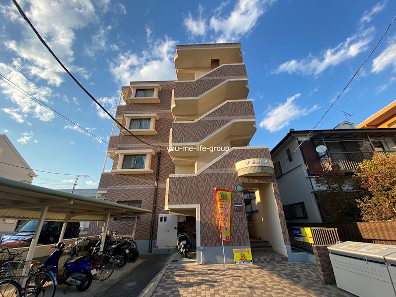 グランパルク 402号室 外観