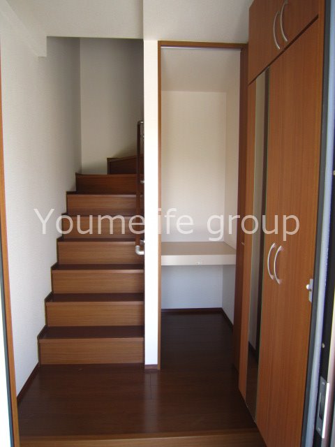 フォンティーヌⅡ棟 玄関