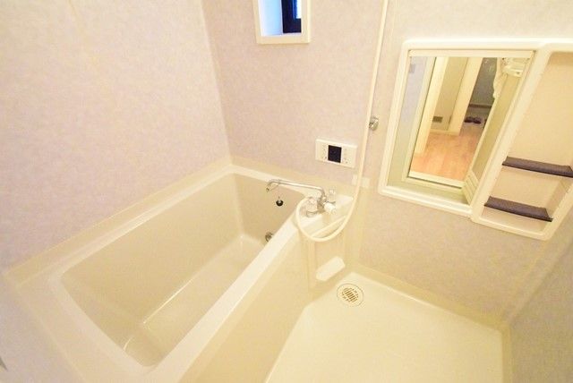 リヴェールB 風呂画像