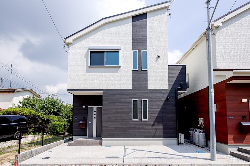 弥勒寺1丁目戸建 ベランダ